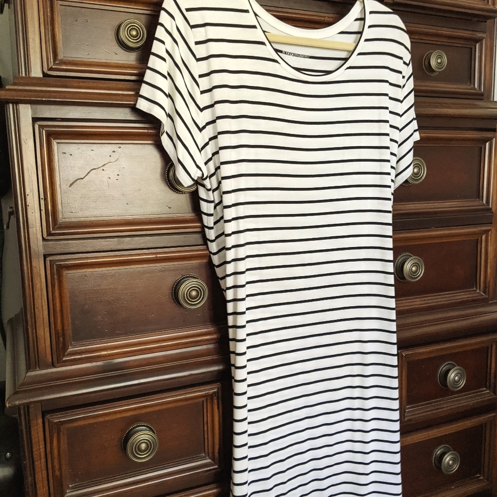 Maternity dress never worn